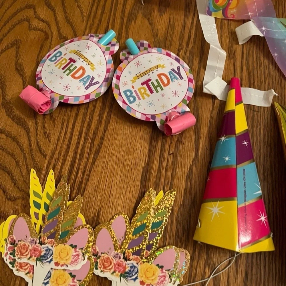 98 pc Unicorn Party Supplies Set - Pink and Gold